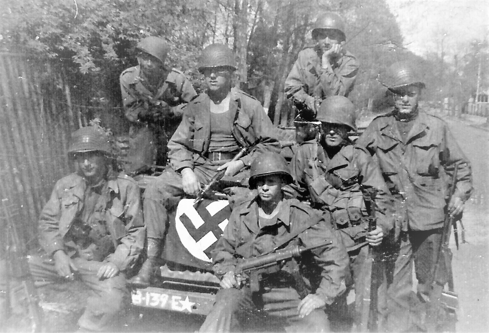 McMullen Raiders light