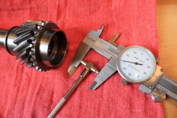 main gear shaft roller bearing recess a