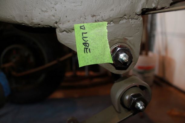 Rear schackle u bolts in