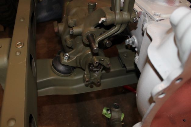 Transfer Case insulator finger tight